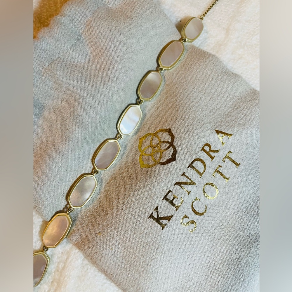 GUC Kendra Scott Millie Link Bracelet in Gold